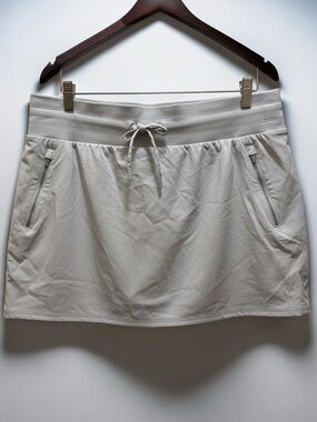 Athleta White Skort Size 14 Athletic Tennis Golf Skirt Shorts